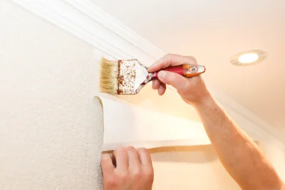 Pose de papier peint à Fridefont — revêtements muraux et toiles de verre